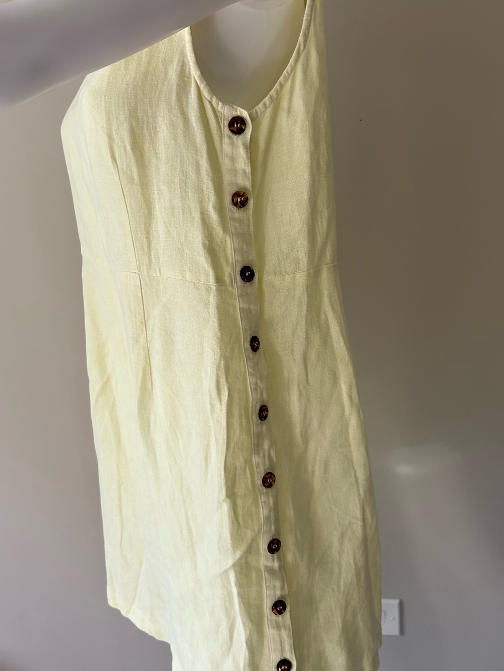 Kiko 100% Linen Yellow Sleeveless Side Button Shift Dress Women’s Size 8